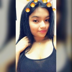 Meet your Posher, Alejandra